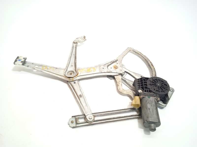 ELEVALUNAS DELANTERO DERECHO A1638202842 A1637201246