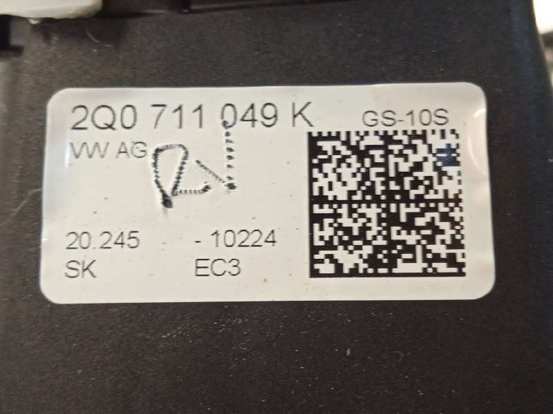 Recambio de palanca cambio para seat arona fr referencia OEM IAM 2Q0711049K 6