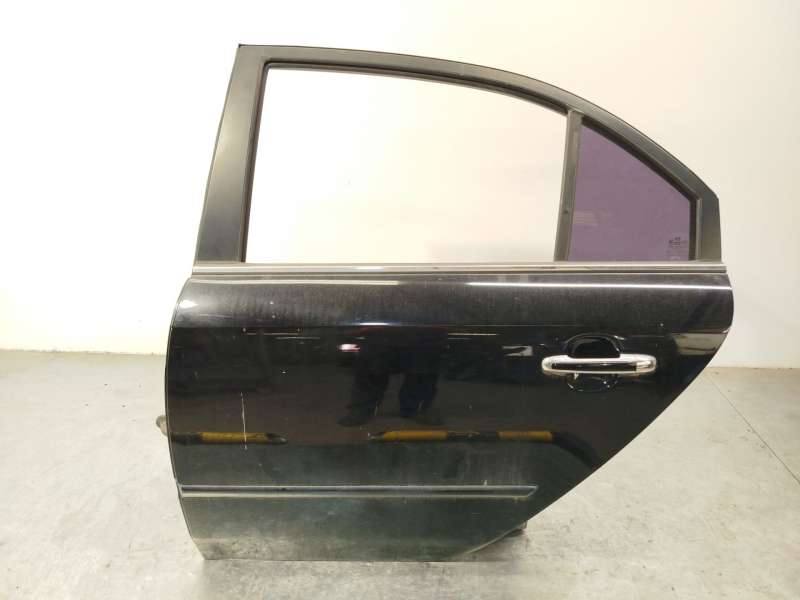 PUERTA TRASERA IZQUIERDA 770033K010 