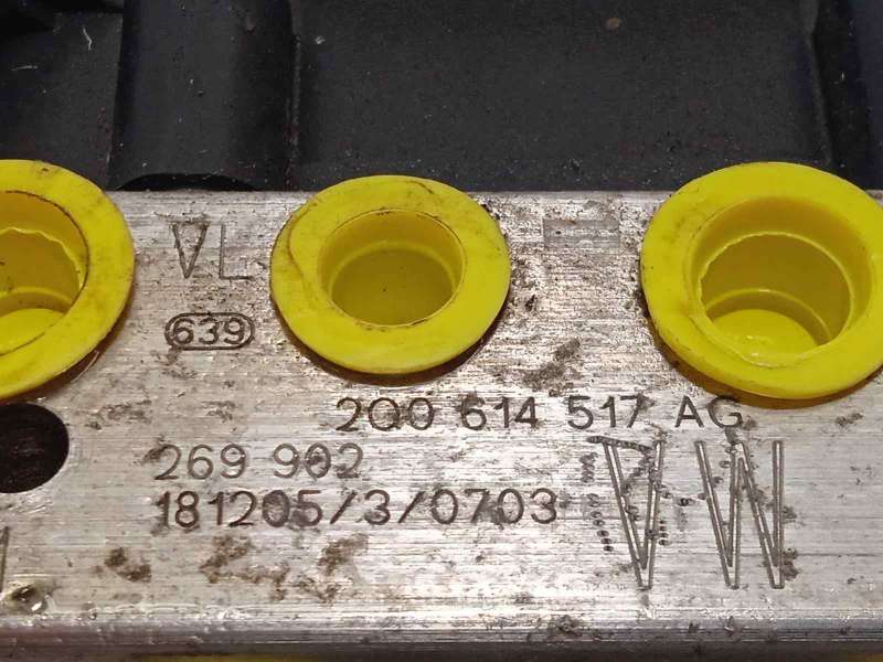 Recambio de abs para seat arona fr referencia OEM IAM 2Q0614517AG 2265106584 269902 7