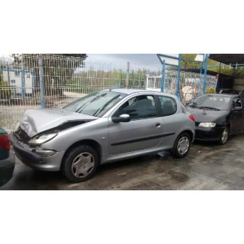PEUGEOT 206 BERLINA