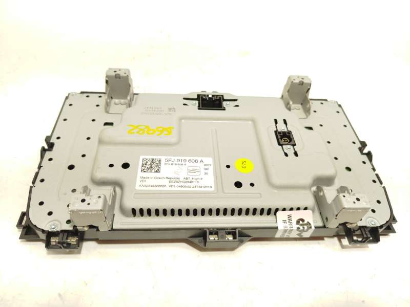 Recambio de pantalla multifuncion para seat arona (kj7, kjp) 1.0 tsi referencia OEM IAM 5FJ919606A  AAA2348500000 - Blanco 4