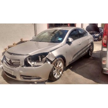 opel insignia berlina del año 2010