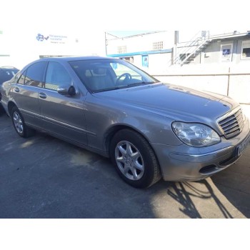 mercedes-benz clase s (w220) berlina del año 2004