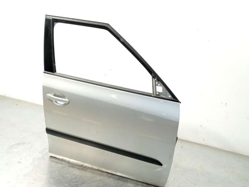 Recambio de puerta delantera derecha para skoda fabia ii (542) 1.4 tdi referencia OEM IAM 5J6831056 - Plata 2