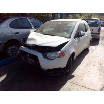 mitsubishi colt berlina 3 (z30) del año 2009