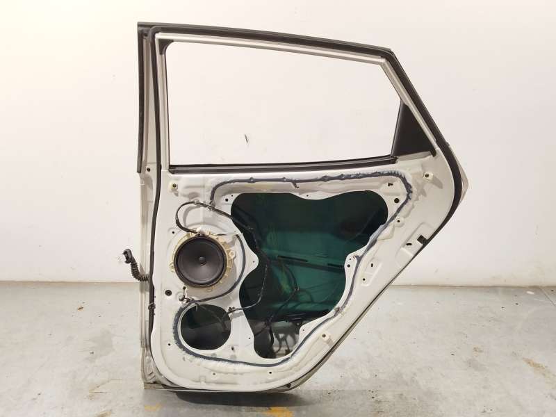Recambio de puerta trasera derecha para hyundai ix35 (lm, el, elh) 1.7 crdi referencia OEM IAM 770042Y001 - Blanco 5