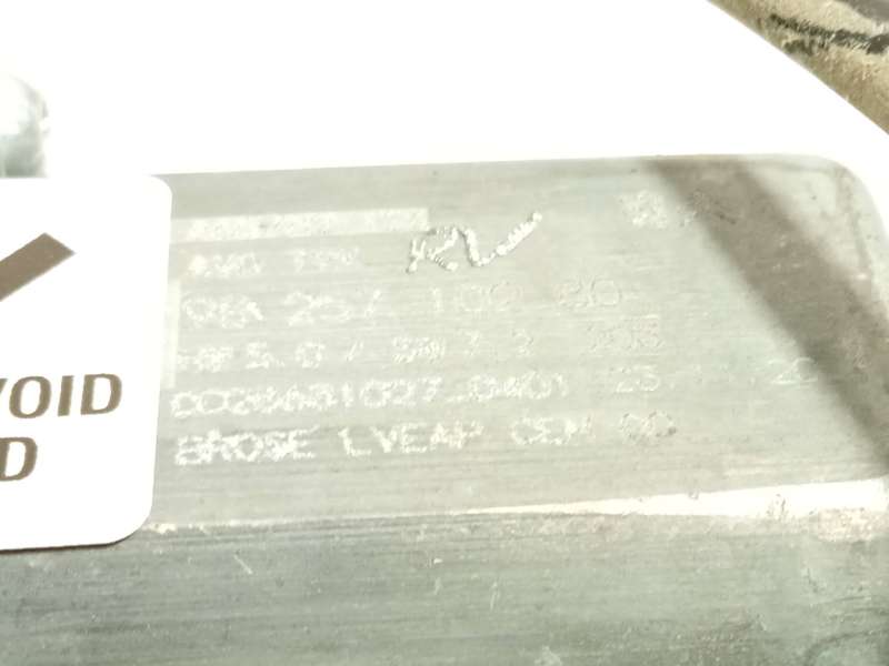 Recambio de elevalunas delantero derecho para peugeot 308 ii (lb_, lp_, lw_, lh_, l3_) 1.2 thp 130 referencia OEM IAM 9625710280 - Blanco 5