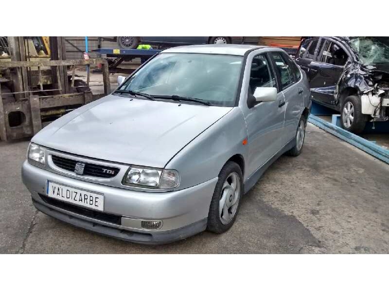 SEAT CORDOBA BERLINA (6K2)