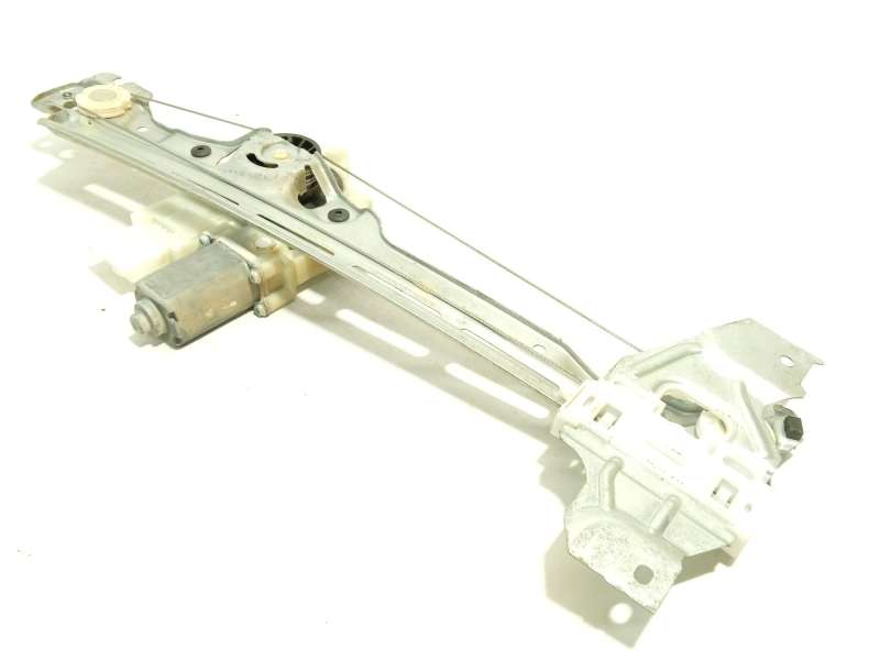 Recambio de elevalunas trasero izquierdo para peugeot 308 ii (lb_, lp_, lw_, lh_, l3_) 1.2 thp 130 referencia OEM IAM 9825710580 - Blanco