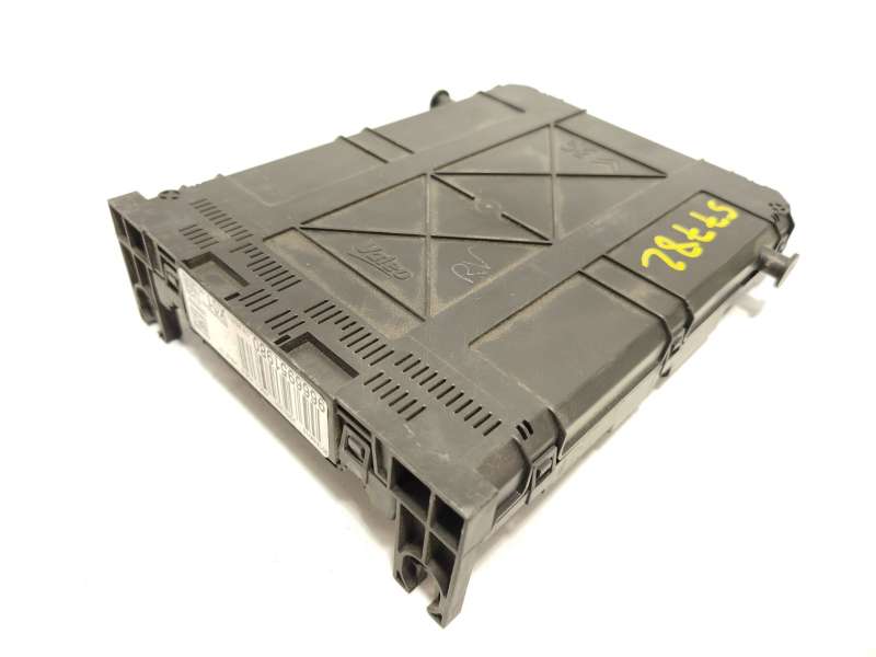 Recambio de caja reles / fusibles para peugeot 207/207+ (wa_, wc_) 1.4 hdi referencia OEM IAM 9666951980 657077 22661F01 3