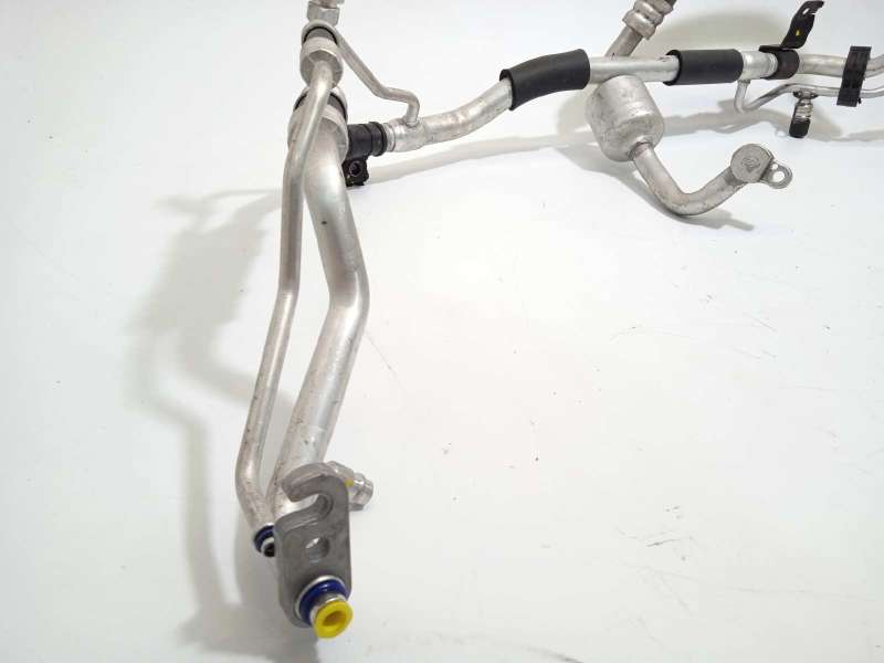 Recambio de tubos aire acondicionado para kia stonic (ybcuv) 1.2 cat referencia OEM IAM 97775H8050 - Blanco 2