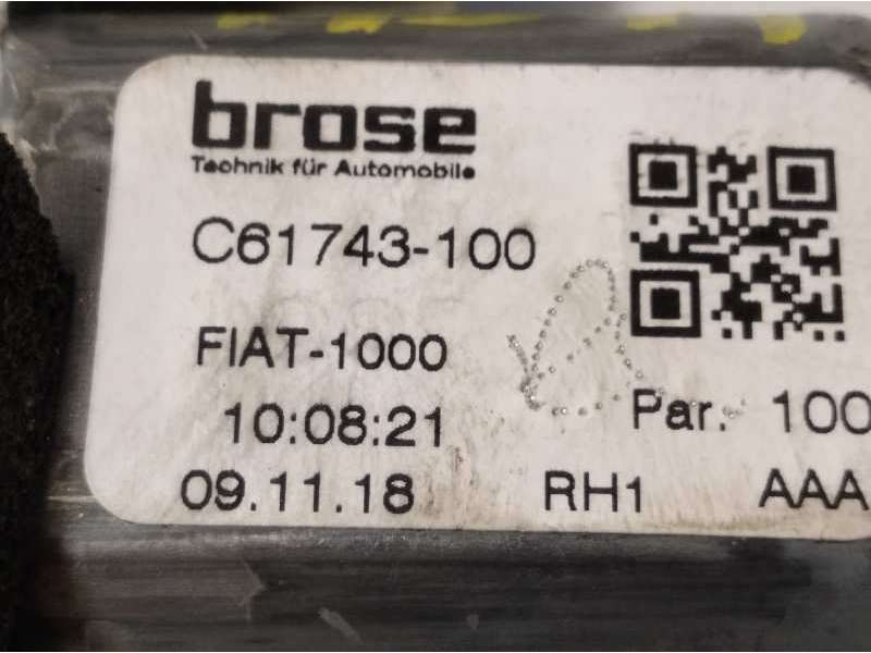Recambio de elevalunas delantero derecho para jeep compass ii longitude 4x2 referencia OEM IAM 0130822875 68292082AA C61743100 5