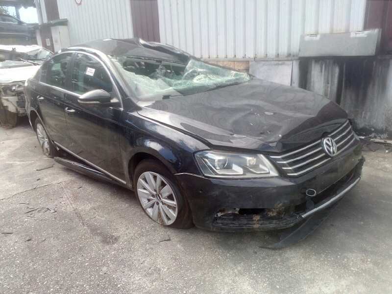 VOLKSWAGEN PASSAT LIM. (362)