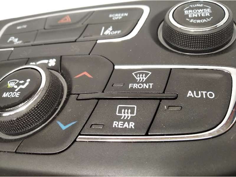 Recambio de mando climatizador para jeep compass ii longitude 4x2 referencia OEM IAM 60928135 2370503001 P6TM19DX9AB 4