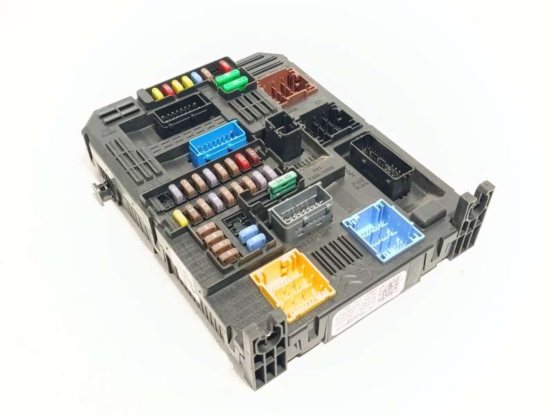 Recambio de caja reles / fusibles para opel crossland x / crossland (p17, p2qo) 1.5 turbo d (75) referencia OEM IAM 9819851280 1