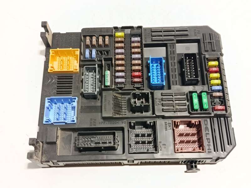 Recambio de caja reles / fusibles para opel crossland x / crossland (p17, p2qo) 1.5 turbo d (75) referencia OEM IAM 9819851280 1 5