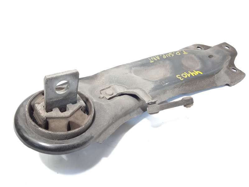 BRAZO SUSPENSION SUPERIOR TRASERO DERECHO A2463500506 555015DA0A