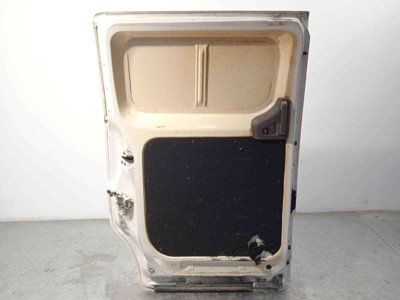Recambio de puerta lateral corredera izquierda para nissan nv 200 (m20) 1.5 dci cat referencia OEM IAM H2101BJ1AC - Blanco 4