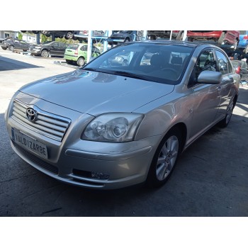 toyota avensis sedán (_t25_) del año 2003