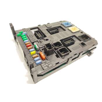 CAJA RELES / FUSIBLES 9664059080 657064 