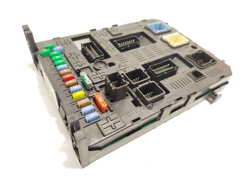 Recambio de caja reles / fusibles para citroën c4 grand picasso i (ua_) 1.6 hdi referencia OEM IAM 9664059080 657064