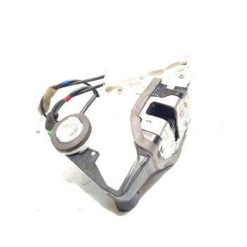 Recambio de cerradura puerta delantera izquierda para toyota prius (nhw30) referencia OEM IAM 6904047120  