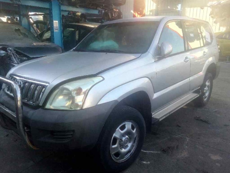 TOYOTA LAND CRUISER (J12)