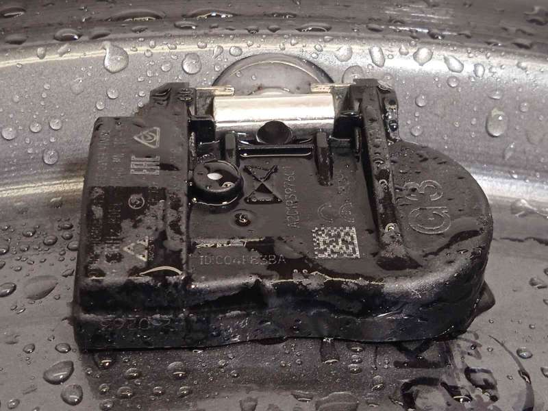Recambio de llanta para mazda 3 berlina (bp) referencia OEM IAM 9965657080 - Rojo 7
