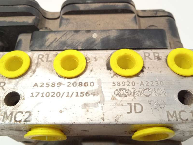 Recambio de abs para kia cee'd drive referencia OEM IAM 58920A2230 6158945200 A258920800 6