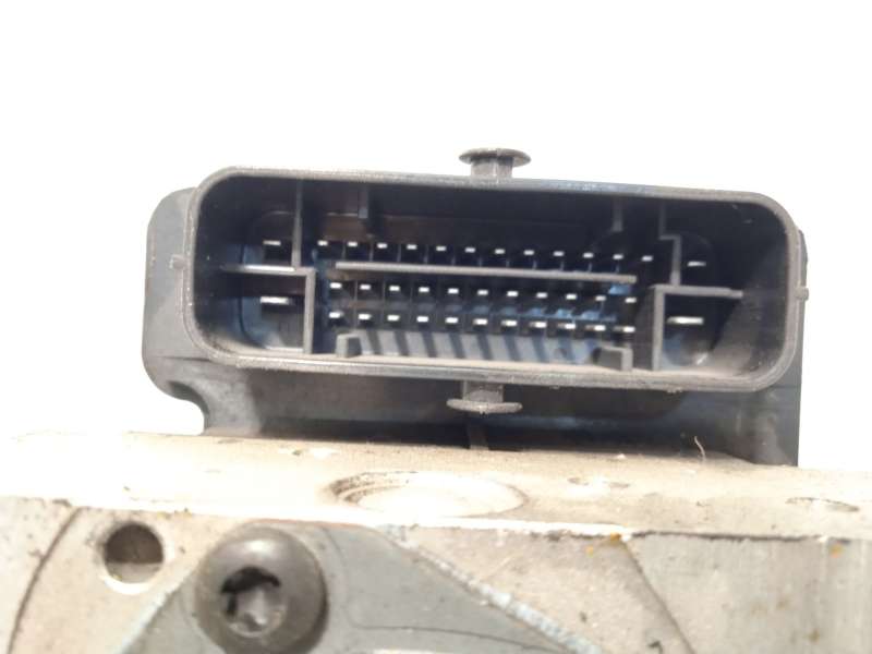 Recambio de abs para kia cee'd (jd) 1.6 gdi referencia OEM IAM 58920A2210 A258920500 6158945200 4