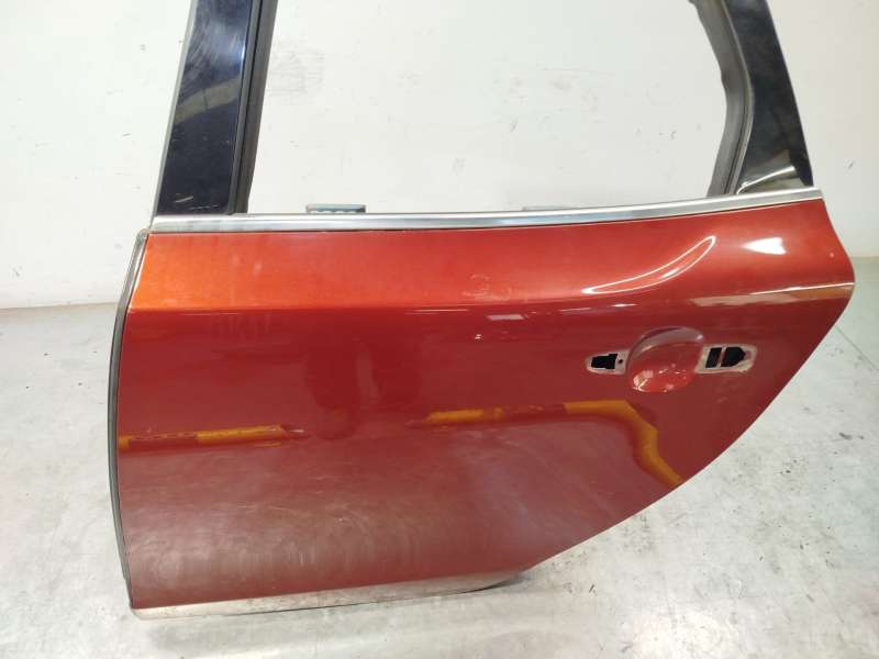 Recambio de puerta trasera izquierda para volvo v40 hatchback (525) d2 referencia OEM IAM 32321999 - Rojo 4