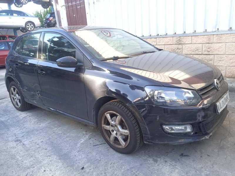 VOLKSWAGEN POLO (6R1)