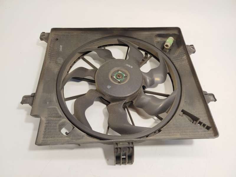 Recambio de electroventilador para kia cee'd 1.4 crdi cat referencia OEM IAM 25304A6810 25380A5800 - Rojo 5