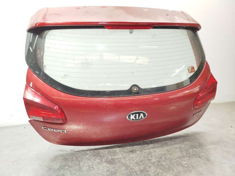 Recambio de porton trasero para kia cee'd 1.4 crdi cat referencia OEM IAM 73700A2000 - Rojo 2