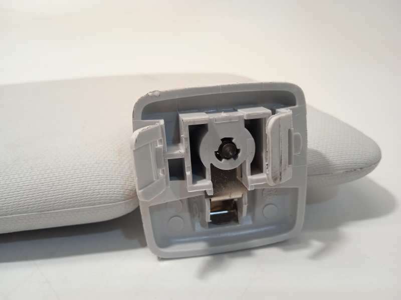 Recambio de parasol izquierdo para peugeot 208 business line referencia OEM IAM 16125932PR - Blanco 4