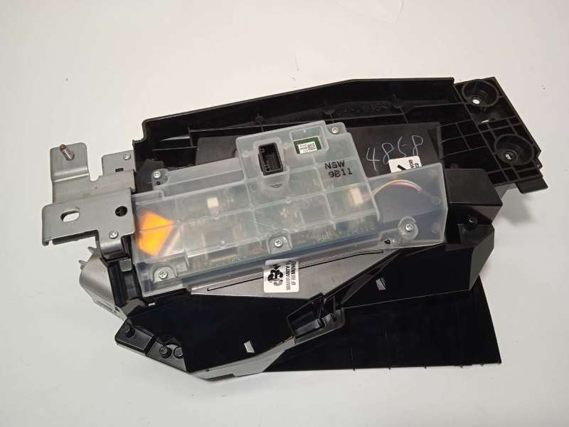 Recambio de pantalla multifuncion para mazda 3 berlina (bp) referencia OEM IAM BDGG - Rojo 5