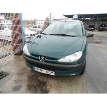 PEUGEOT 206 BERLINA
