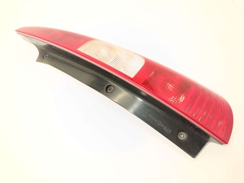 Recambio de piloto trasero derecho para mitsubishi colt vi (z3_a, z2_a) 1.5 di-d (z39a) referencia OEM IAM MN186270 - Azul