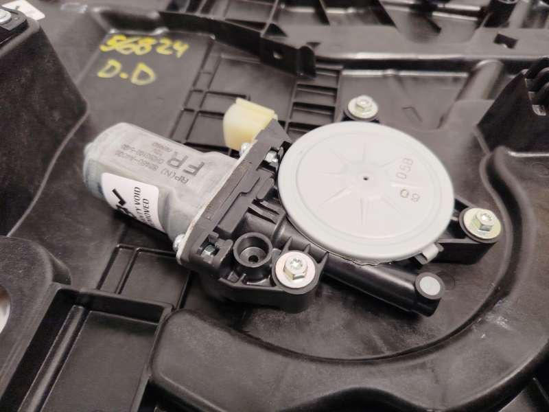 Recambio de elevalunas delantero derecho para kia carens iv 1.6 gdi referencia OEM IAM 82480A4280 82460A4000 - Verde 2