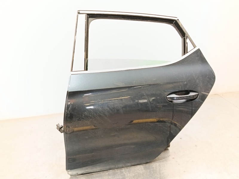 PUERTA TRASERA IZQUIERDA 5FA833051C 
