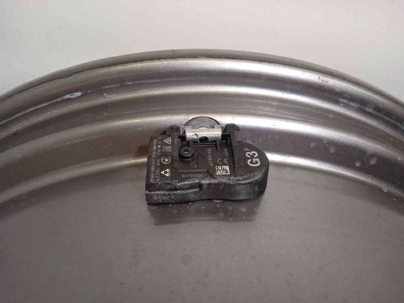 Recambio de llanta para mazda cx-30 referencia OEM IAM 9965957080 5
