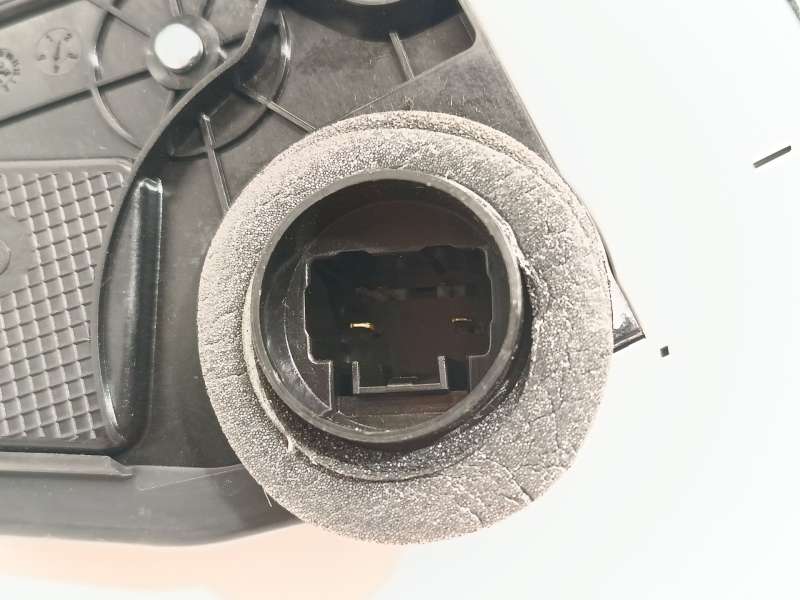Recambio de cerradura puerta trasera derecha para toyota c-hr (_x1_) 2.0 hybrid (maxh10) referencia OEM IAM 69050F4131 - Blanco 5