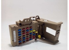 Recambio de caja reles / fusibles para subaru xv 2.0 diesel cat referencia OEM IAM 82201FJ010  