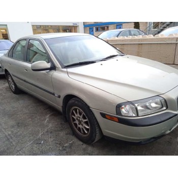 volvo s80 berlina del año 2001