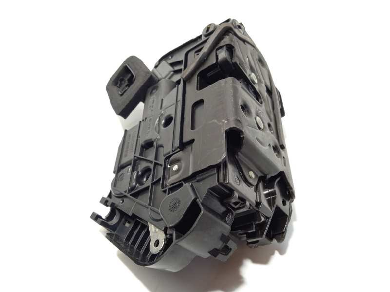 CERRADURA PUERTA TRASERA DERECHA 5TA839016L 