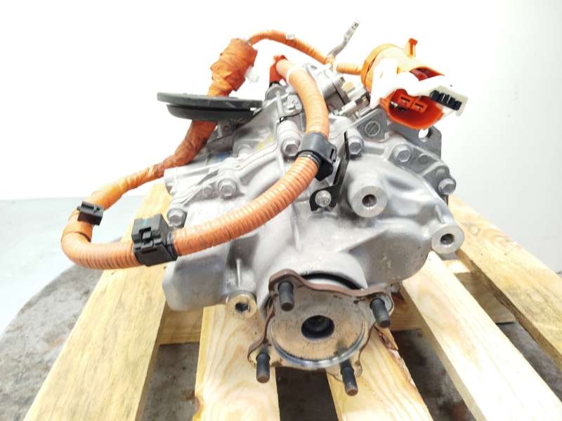 Recambio de diferencial trasero para toyota c-hr (_x1_) 2.0 hybrid (maxh10) referencia OEM IAM G105028041 4AD - Blanco 2