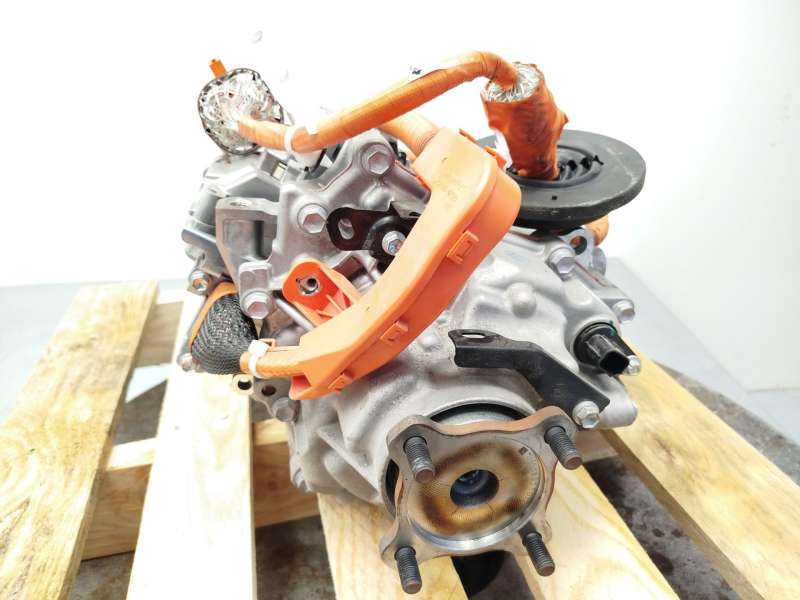 Recambio de diferencial trasero para toyota c-hr (_x1_) 2.0 hybrid (maxh10) referencia OEM IAM G105028041 4AD - Blanco 5