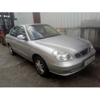 daewoo nubira berlina del año 2001