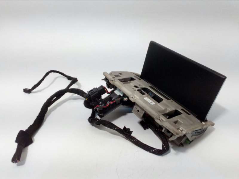 Recambio de pantalla multifuncion para audi a3 sedán (8vm) 30 tdi s line referencia OEM IAM 8V0857279P 8V0919604C 8V0857974E - Blanco 2